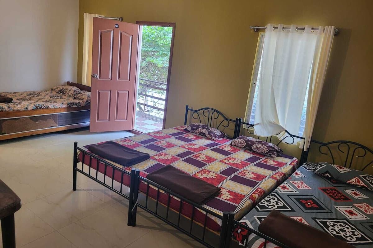 Habitación cuádruple familiar | Ropa de cama hipoalergénica