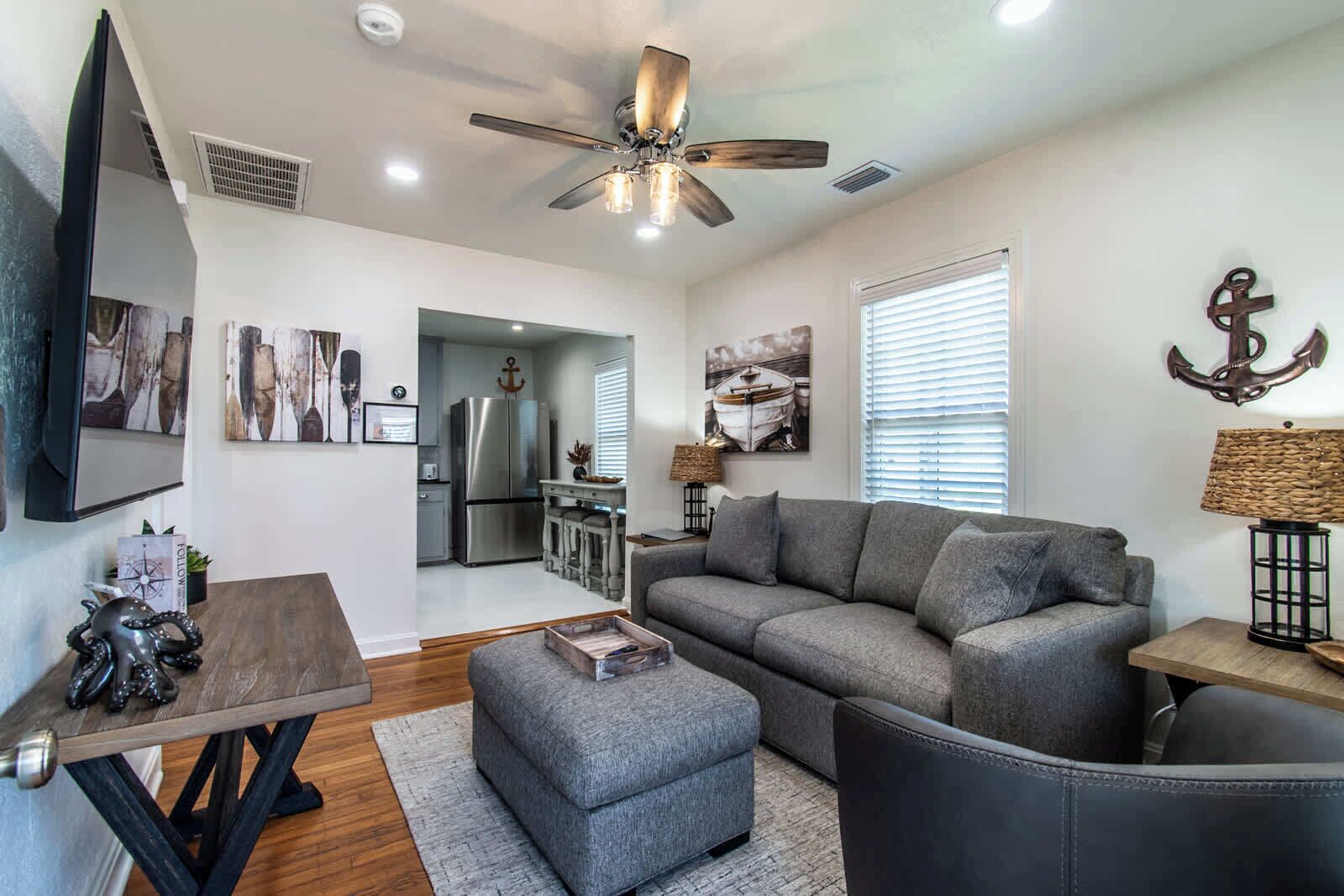 Apartment, 1 Queen Bed with Sofa bed, Balcony, Partial Sea View (1213 Ocean Drive - Unit D) | Living area