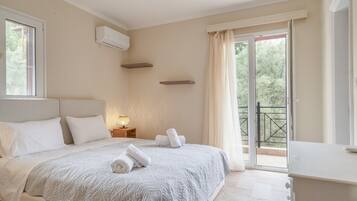 3 quartos, ferros/tábuas de passar roupa, Wi-Fi, roupa de cama