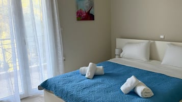 3 quartos, ferros/tábuas de passar roupa, Wi-Fi, roupa de cama