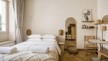 Apartment, Balkon