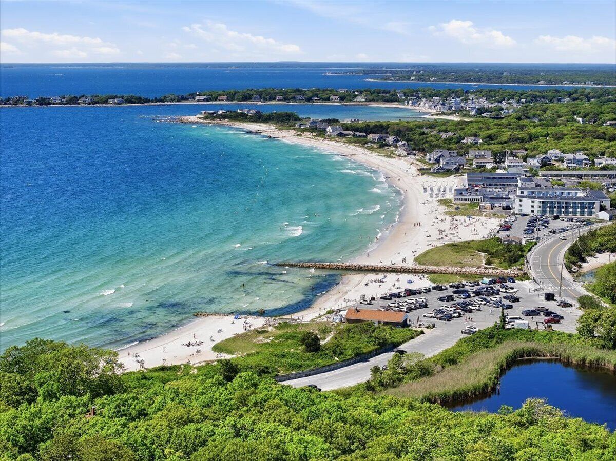 Nær stranden