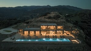 Exterior - Villa Aeterna - Exclusive 7-Bedroom Villa. Spectacular Sea Views & Total Privacy (Viannos)