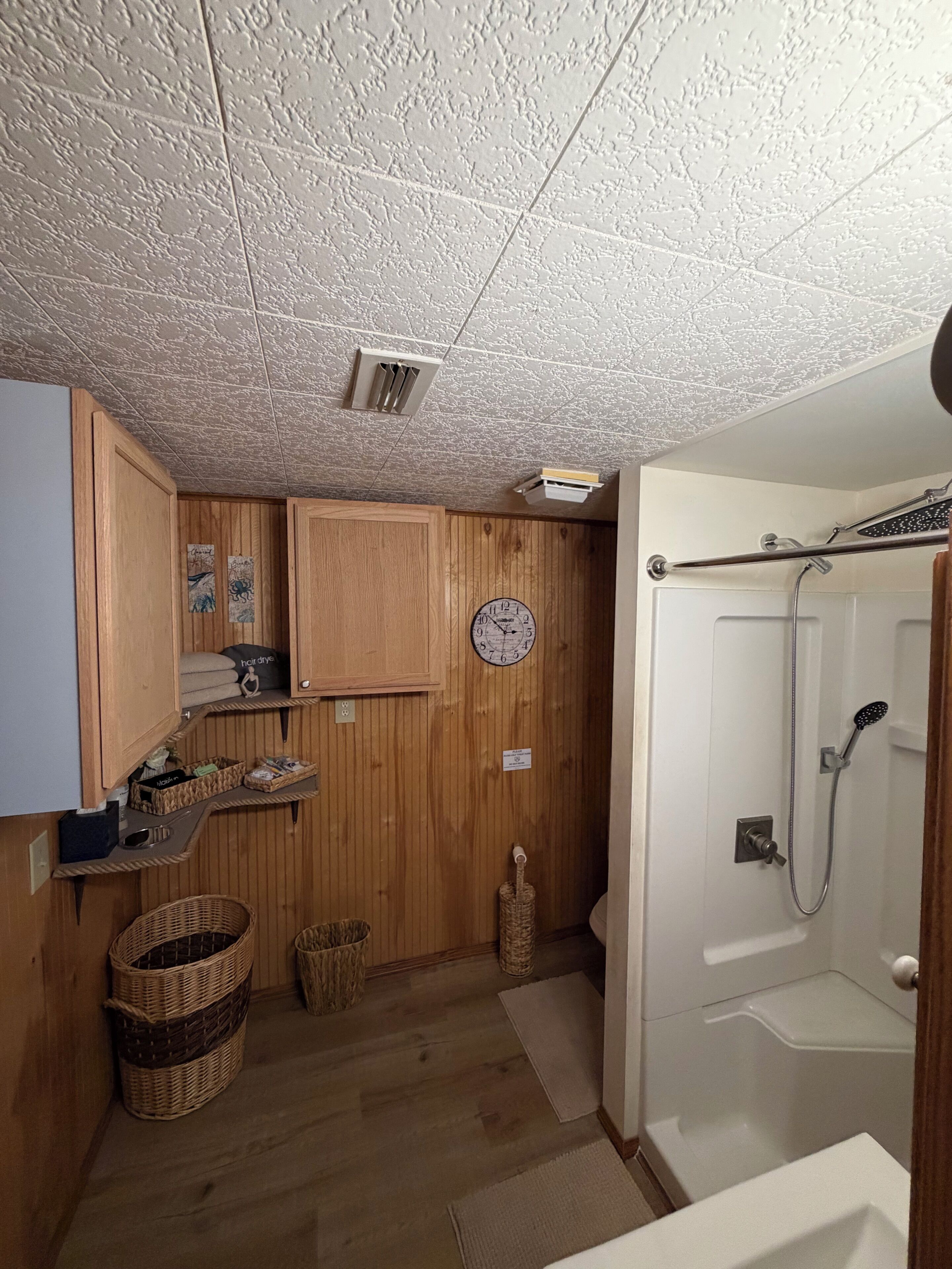 Welcoming 2-bedroom Cottage With Ac In Lake Wales Minutes From Camp Mack. - Lake Aurora, FL