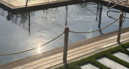 Green Chalet du lac - luxury property few steps from the lake with large pool and garden