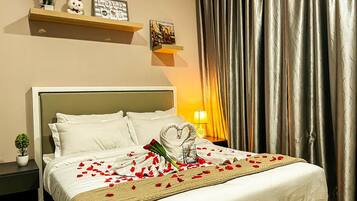 Egyptian cotton sheets, premium bedding, iron/ironing board, free WiFi