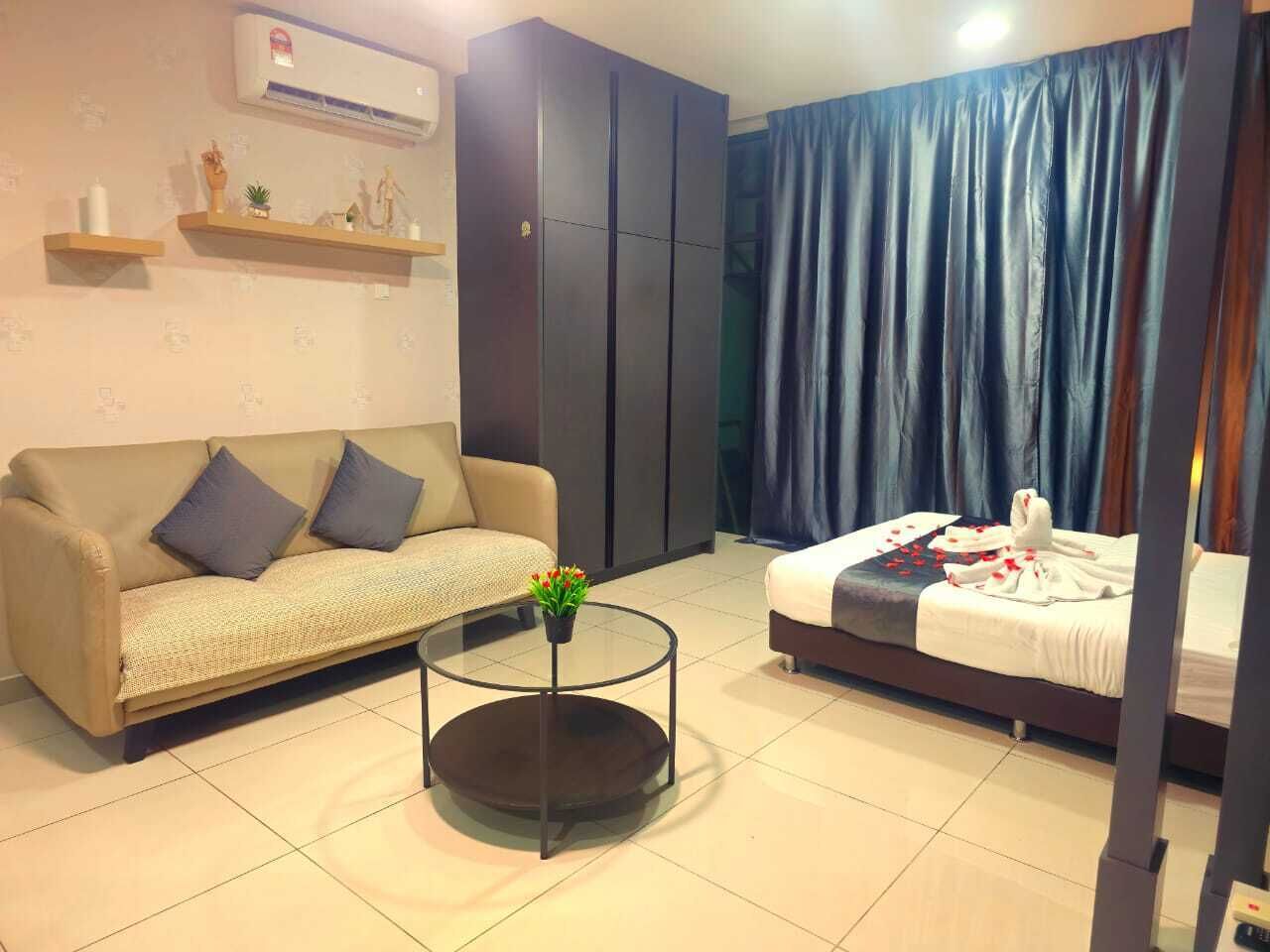 Egyptian cotton sheets, premium bedding, iron/ironing board, free WiFi