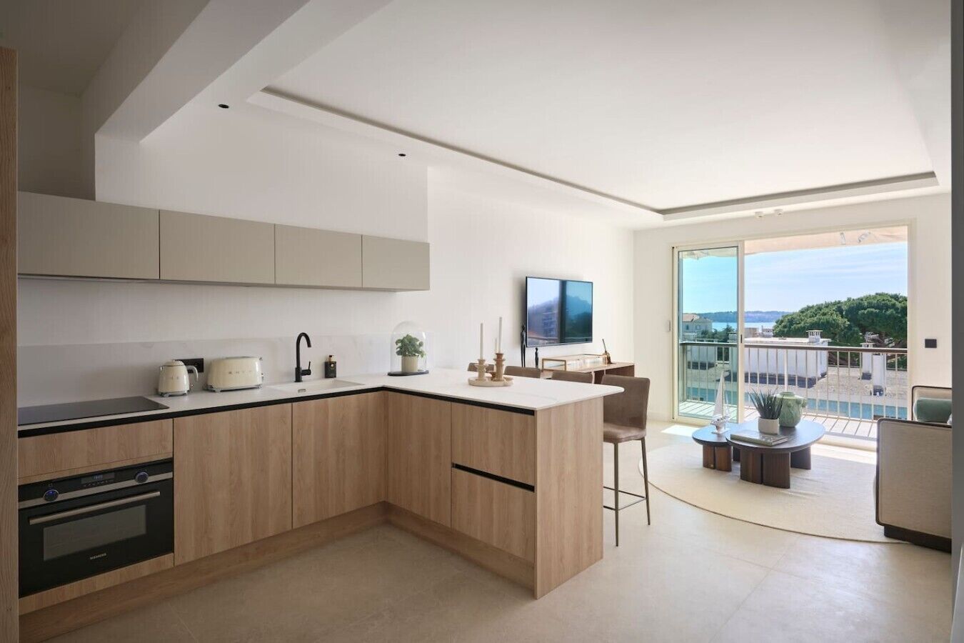 Microwave, oven, dishwasher, toaster