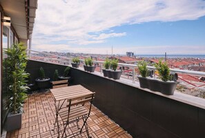 Apartment, 2 Schlafzimmer, Balkon | Balkon