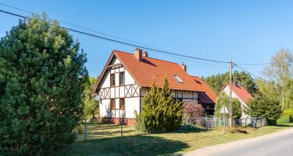 Large, comfortable holiday home with a garden