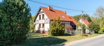 Großes, komfortables Ferienhaus mit Garten