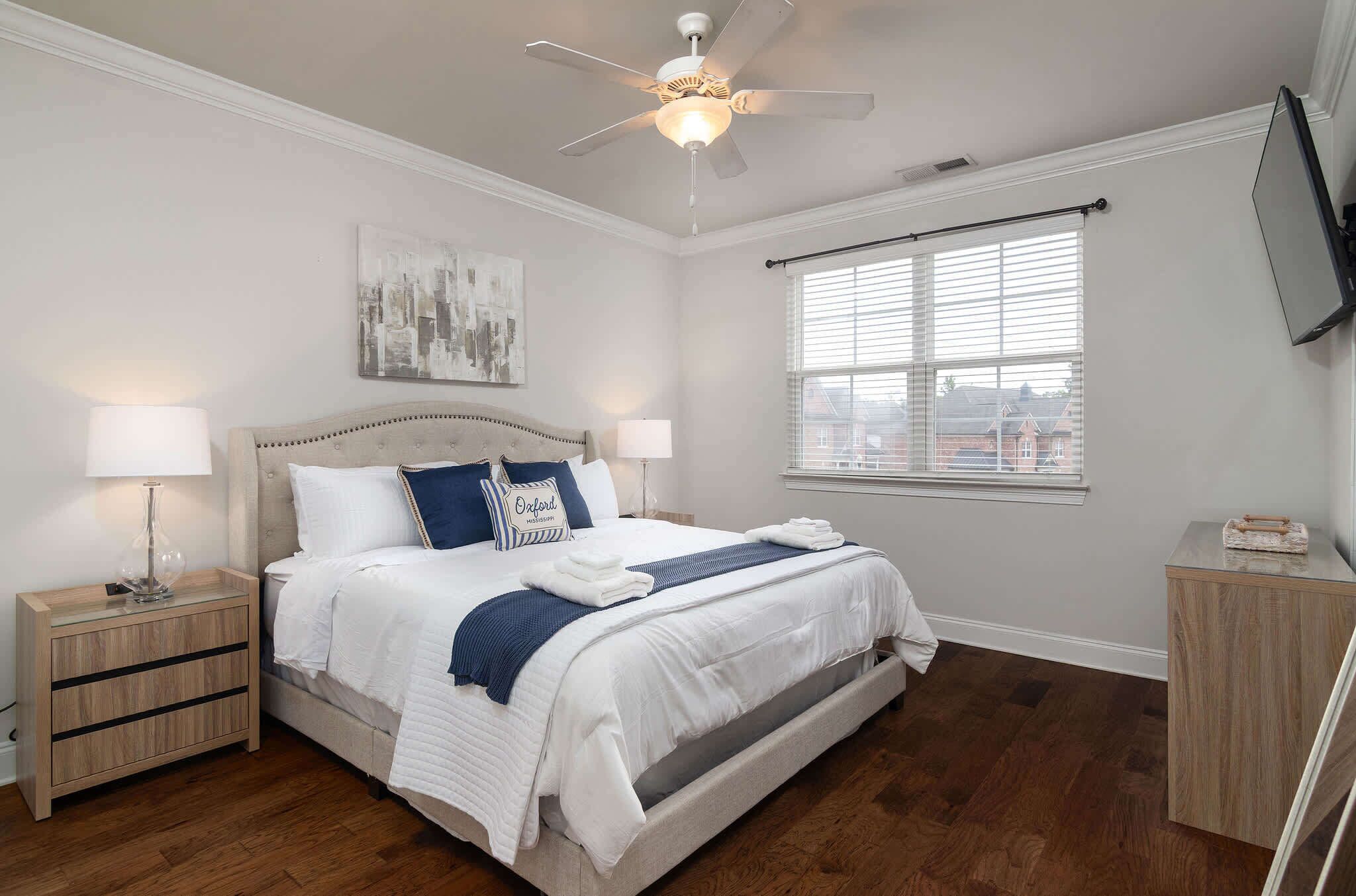 3 bedrooms, iron/ironing board, WiFi, bed sheets