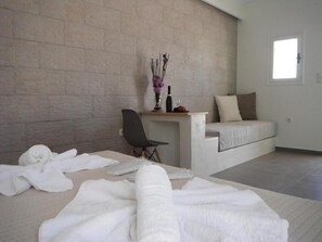 WiFi, bed sheets - Elounda Poseidon Studio, Cozy Nest Near the Sea (Schisma Elountas)