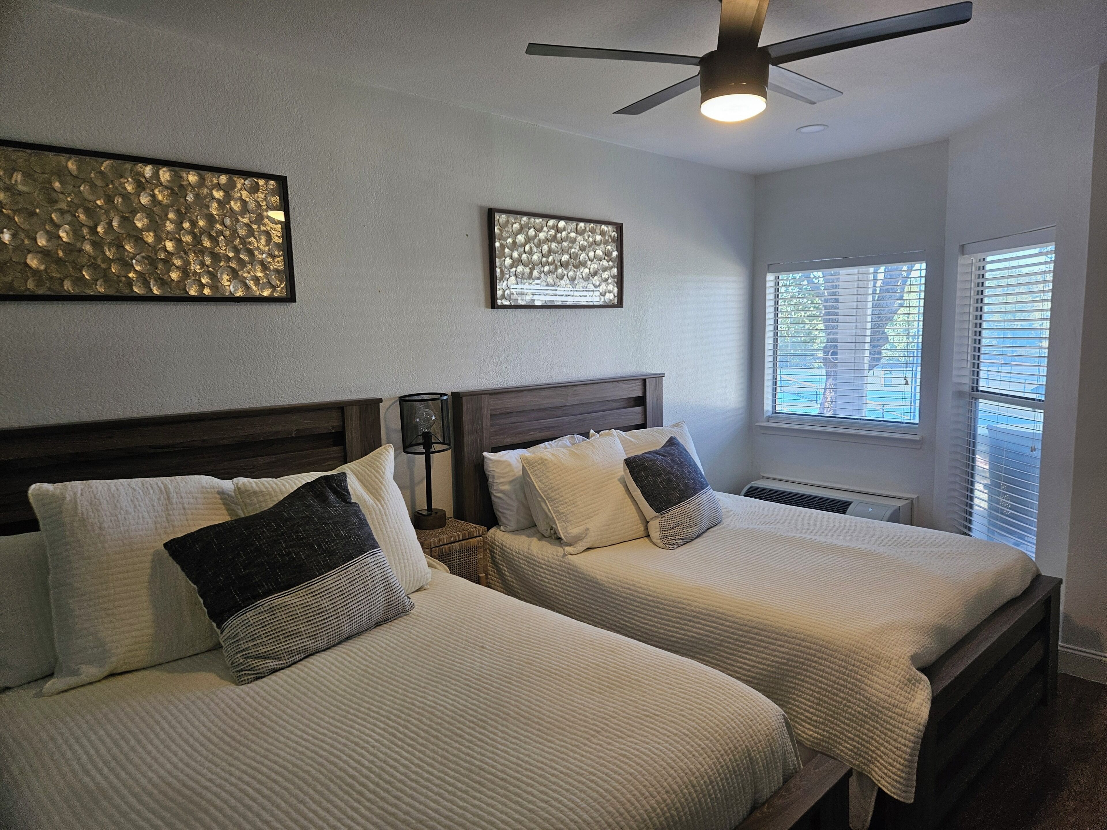 2 habitaciones, wifi gratis y ropa de cama 