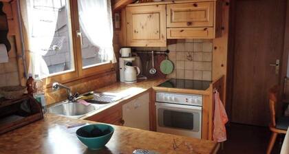 Haus zur Föhre (Whg. Lendi), (Flumserberg Tannenboden), by Interhome