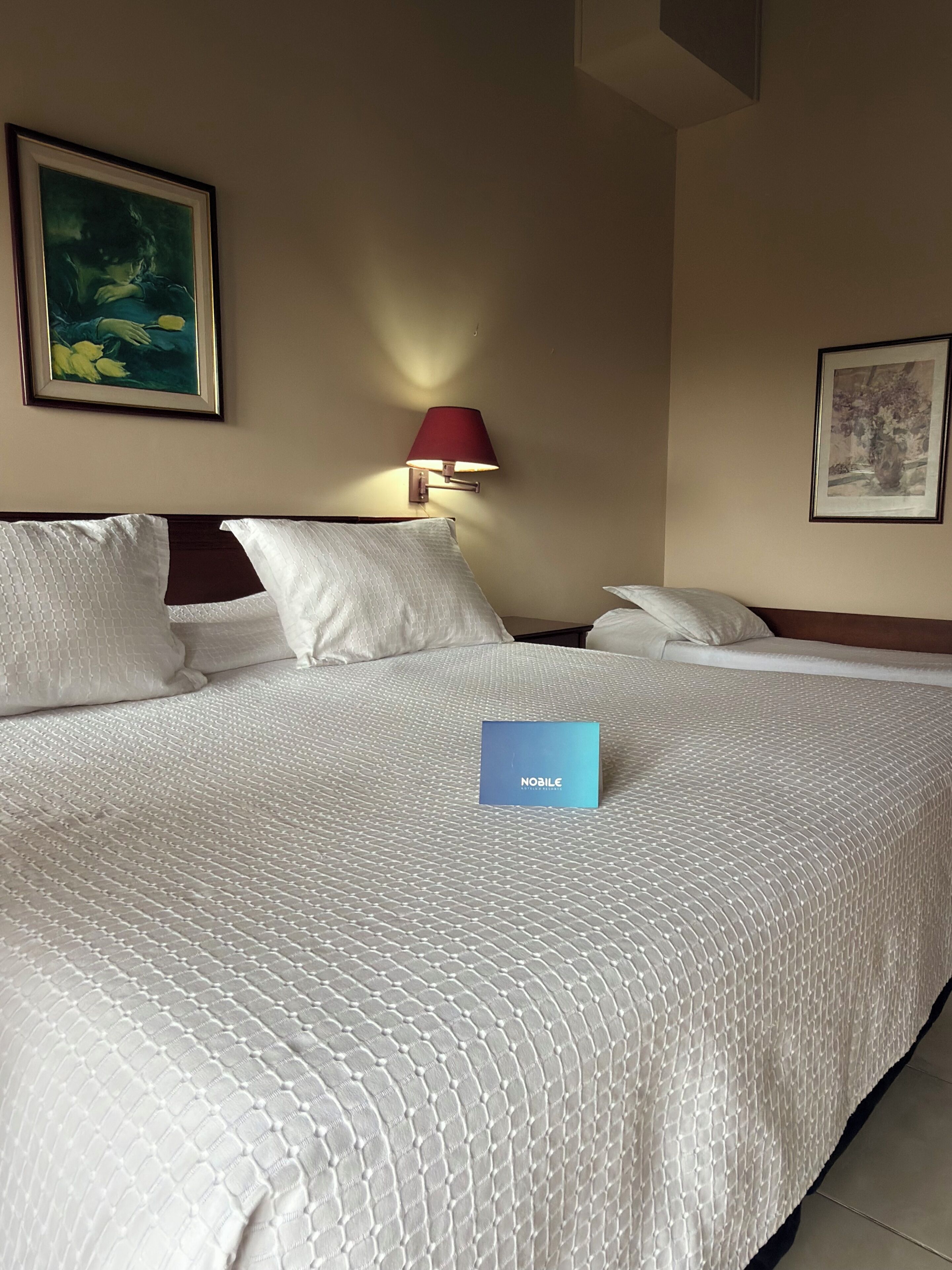Chambre Quadruple Standard | Coffres-forts dans les chambres, Wi-Fi gratuit