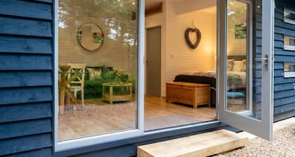 1-Bed Lodge with Hot Tub · Sleeps 2 · Thetford Forest