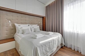 Bügeleisen/Bügelbrett, Reisekinderbett, WLAN, Bettwäsche