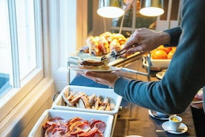 Breakfast buffet - Citybox Airport Hotel Copenhagen (Kastrup)