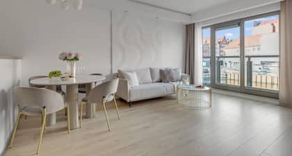 Spa, Pool & Gym | River View | Waterlane D3