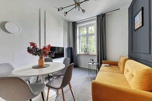 TV, offices - Chlebnicka | Main Old Town | Pleasant Stay (Gdańsk)