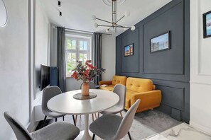TV, offices - Chlebnicka | Main Old Town | Pleasant Stay (Gdańsk)