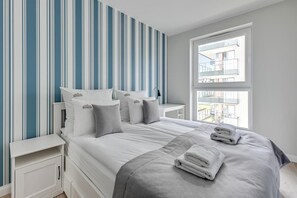 Iron/ironing board, travel cot, WiFi, bed sheets - Near Old Town & Marina | Angielska Grobla 23A (Gdańsk)