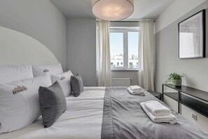 Bügeleisen/Bügelbrett, Reisekinderbett, WLAN, Bettwäsche