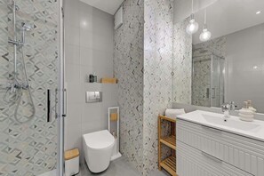 Shower, hair dryer, shampoo - Śląska 12 | Comfortable Stay & Gym (Gdańsk)