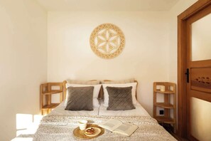 Bügeleisen/Bügelbrett, Reisekinderbett, WLAN, Bettwäsche