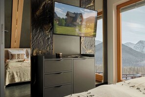 Bügeleisen/Bügelbrett, Reisekinderbett, WLAN, Bettwäsche
