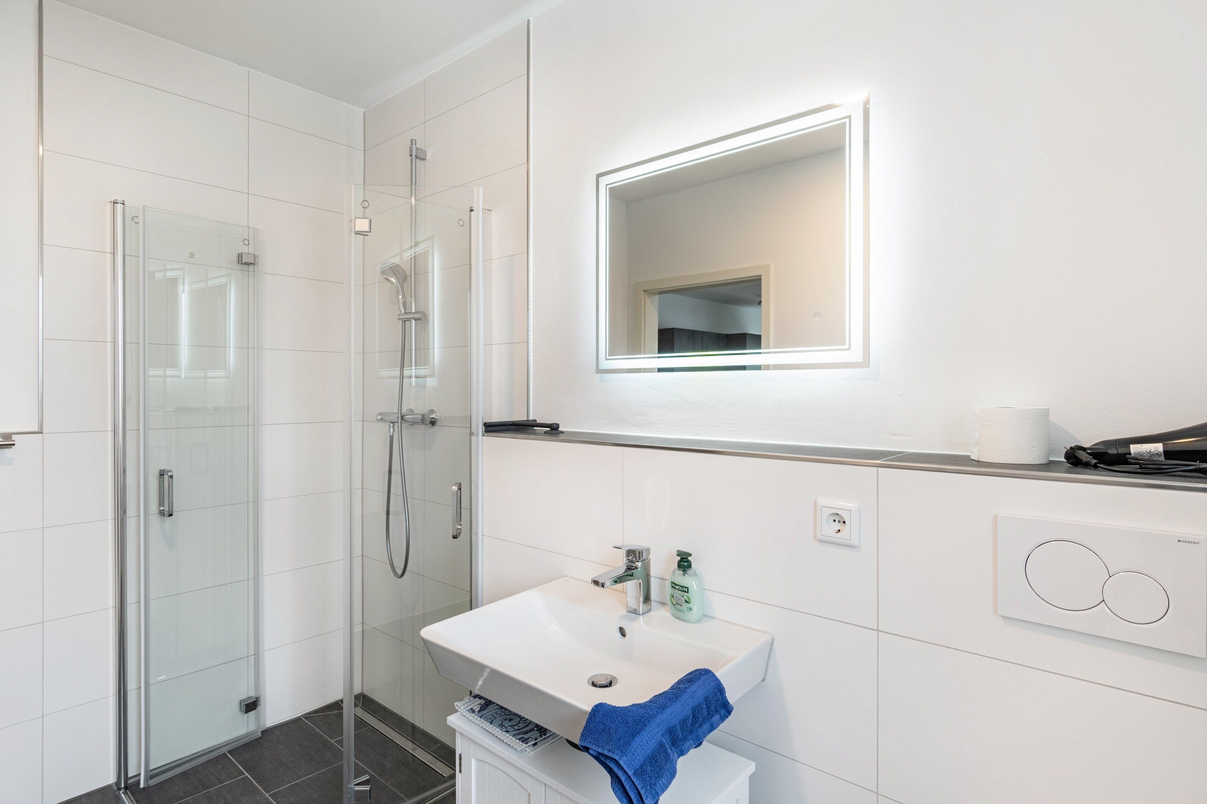 Een douche, een haardroger