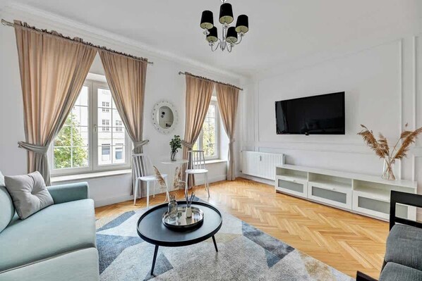 Fernseher