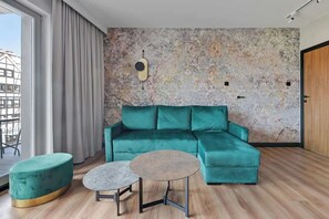 TV, offices - Grano Residence 65 with Balcony | Riverside (Gdańsk)