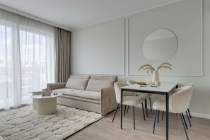 TV, offices - Nowa Grobla with Balcony | Family Stay (Gdańsk)