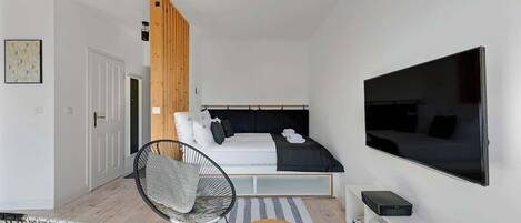 Iron/ironing board, WiFi
