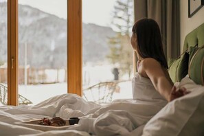 Bügeleisen/Bügelbrett, Reisekinderbett, WLAN, Bettwäsche