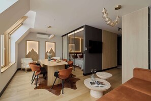 3 habitaciones, tabla de planchar con plancha, cuna de viaje y wifi 