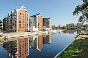 Exterior - Riverside | SPA & Parking | Nowa Motława 49 (Gdańsk)