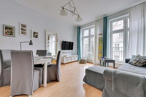 TV - Baltus | Old Town | Perfect Stay (Gdańsk)