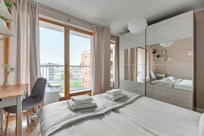 Bügeleisen/Bügelbrett, Reisekinderbett, WLAN, Bettwäsche