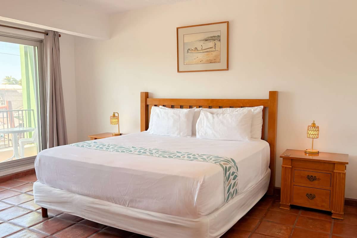 Premium bedding, pillowtop beds, desk, laptop workspace