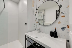 Bruser, hårtørrer, Shampoo