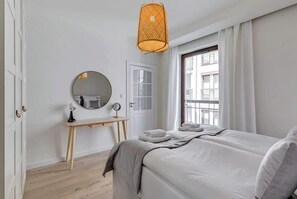 Bügeleisen/Bügelbrett, Reisekinderbett, WLAN, Bettwäsche