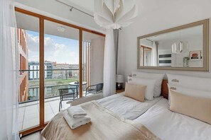 Bügeleisen/Bügelbrett, Reisekinderbett, WLAN, Bettwäsche