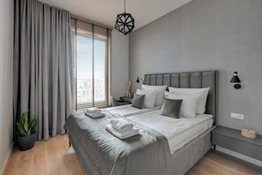 Bügeleisen/Bügelbrett, Reisekinderbett, WLAN, Bettwäsche