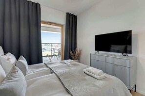 Bügeleisen/Bügelbrett, Reisekinderbett, WLAN, Bettwäsche