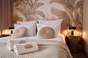 Bügeleisen/Bügelbrett, Reisekinderbett, WLAN, Bettwäsche