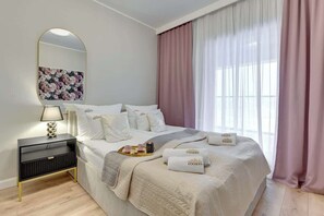 Bügeleisen/Bügelbrett, Reisekinderbett, WLAN, Bettwäsche