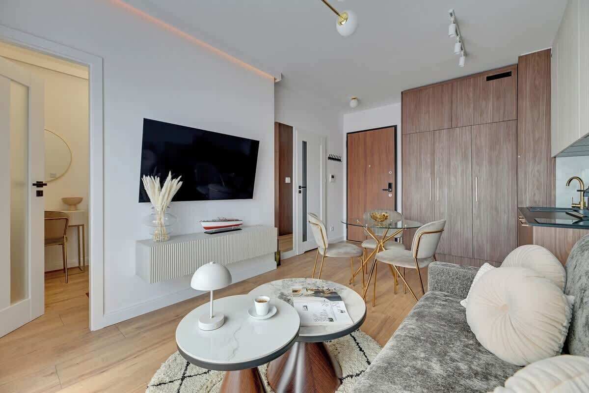 TV, offices